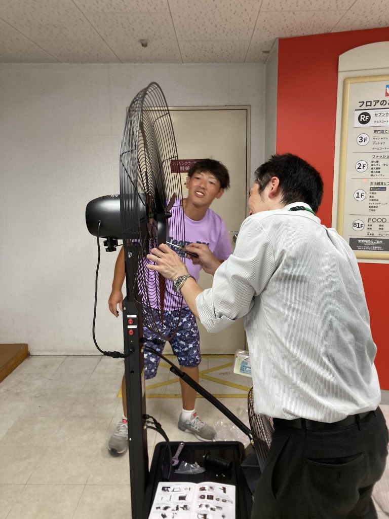 4BAF5397-068D-42B7-A106-96AC5EB95C18